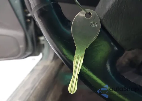 2003 Subaru Legacy L/L W/Special Edition Package z USA, uszkodzony, nr VIN 4S3BE635637204754